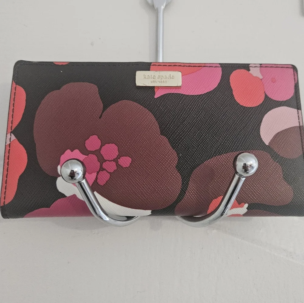 Kate Spade Floral Wallet - Multicolor